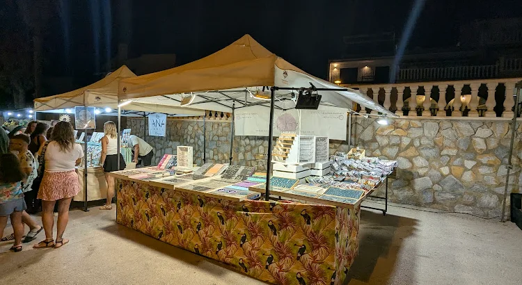 Mercadillo de verano en Mil Palmeras: Mercadillo