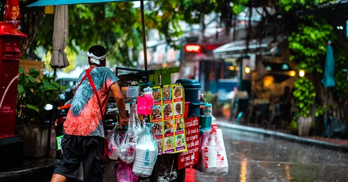 Organiza un mercadillo semanal con servicios que funcionan